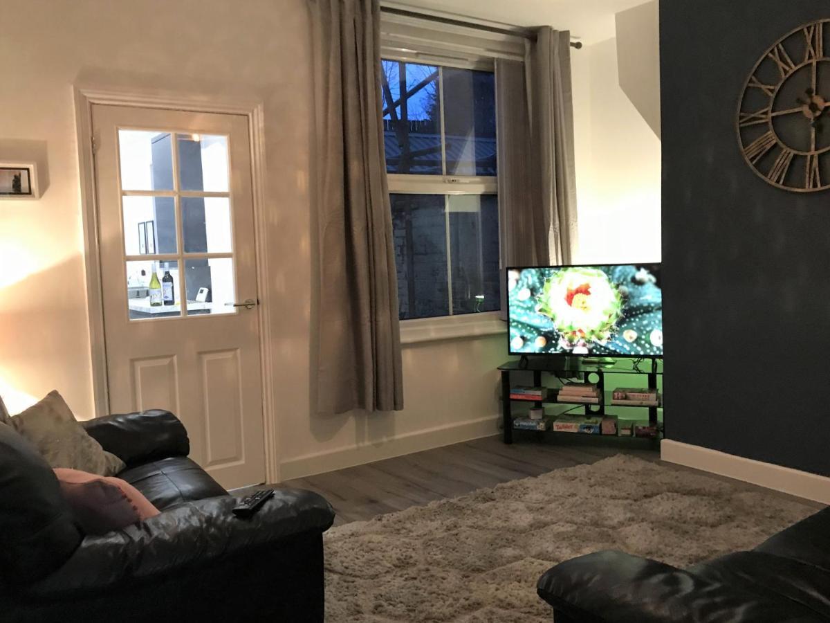 Stylish Modern 3-Bed House Nr Manchester City Ctr Whitefield Exterior foto
