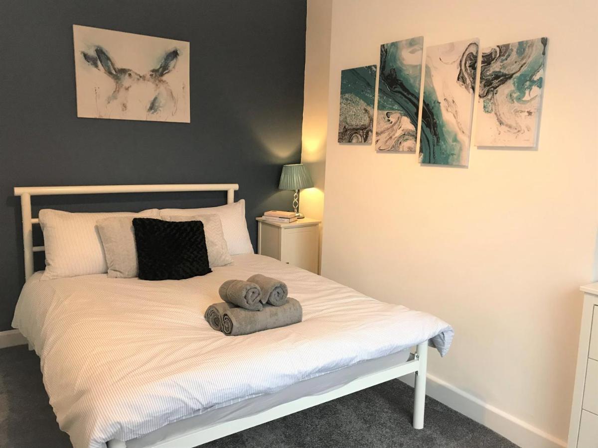 Stylish Modern 3-Bed House Nr Manchester City Ctr Whitefield Exterior foto