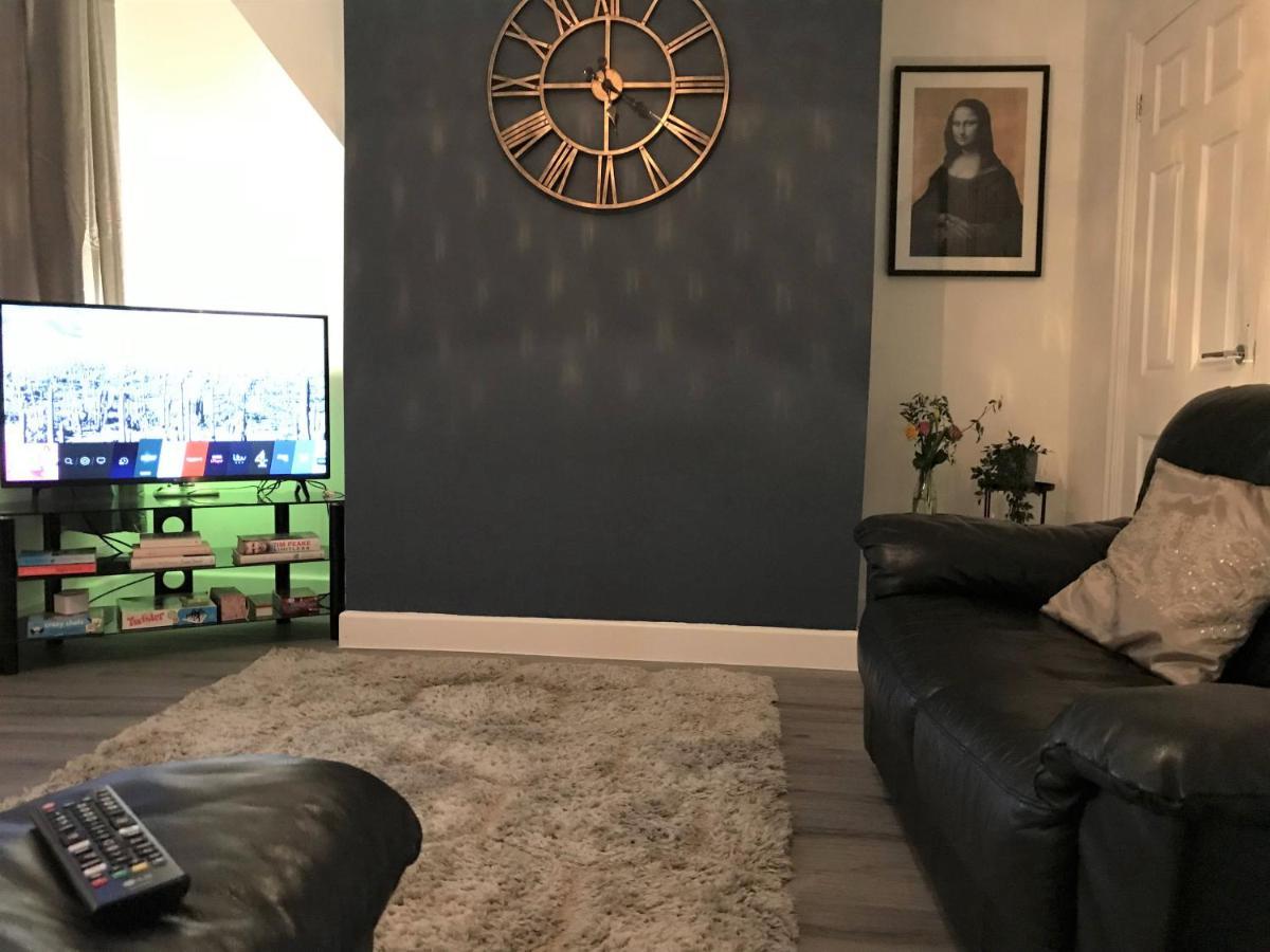 Stylish Modern 3-Bed House Nr Manchester City Ctr Whitefield Exterior foto